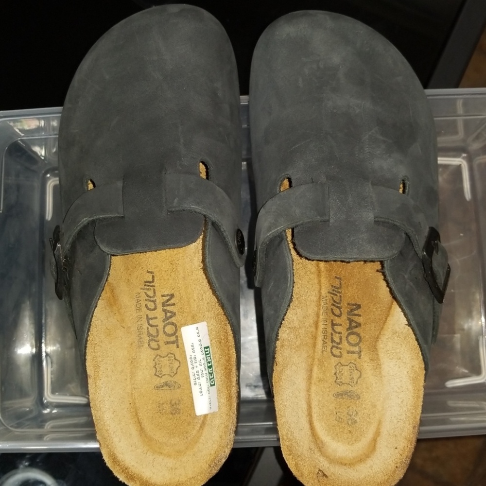 Teva Naot Clogs